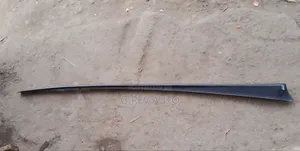 Honda Fit 2014-2018 Windscreen Moulding