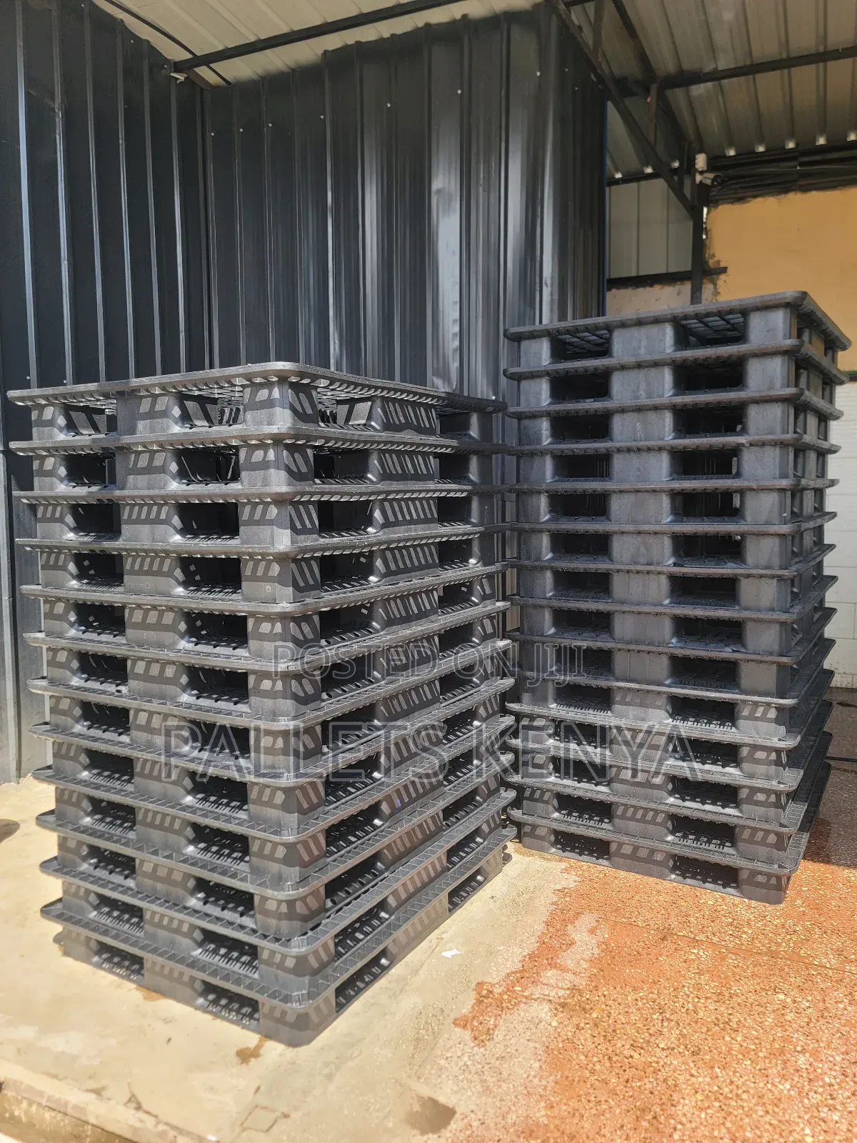 New Heavy Duty Plastic Pallets- Hd