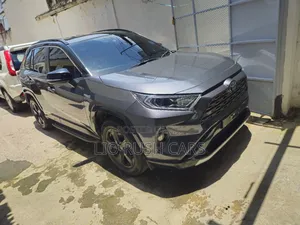 Toyota RAV4 2020 Gray