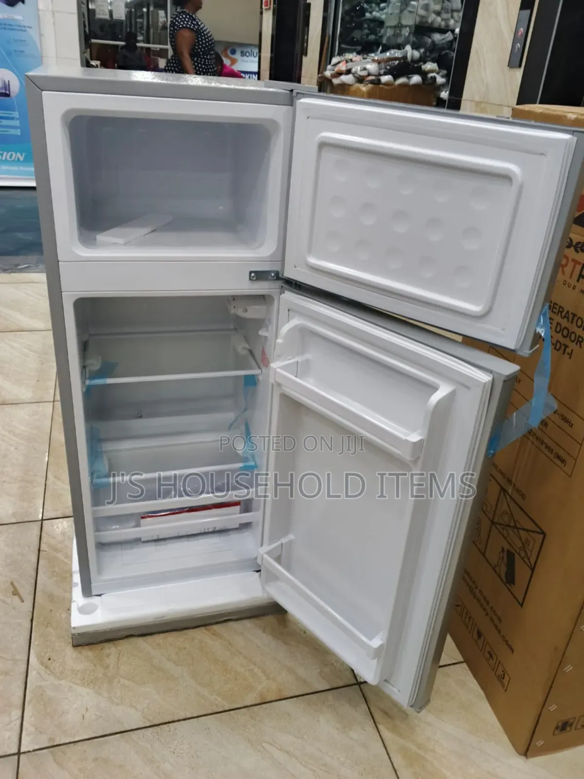 95 Llitres Smartpro Fridge.