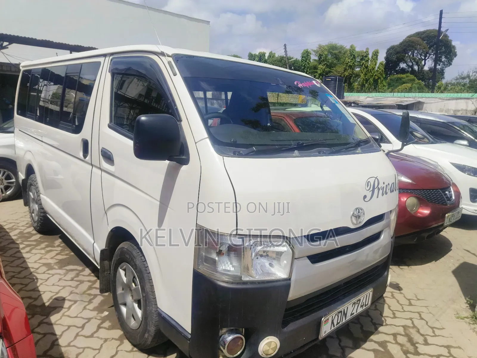 Toyota HiAce 2014 White