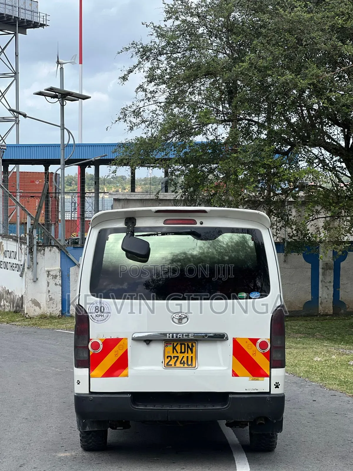 Toyota HiAce 2014 White