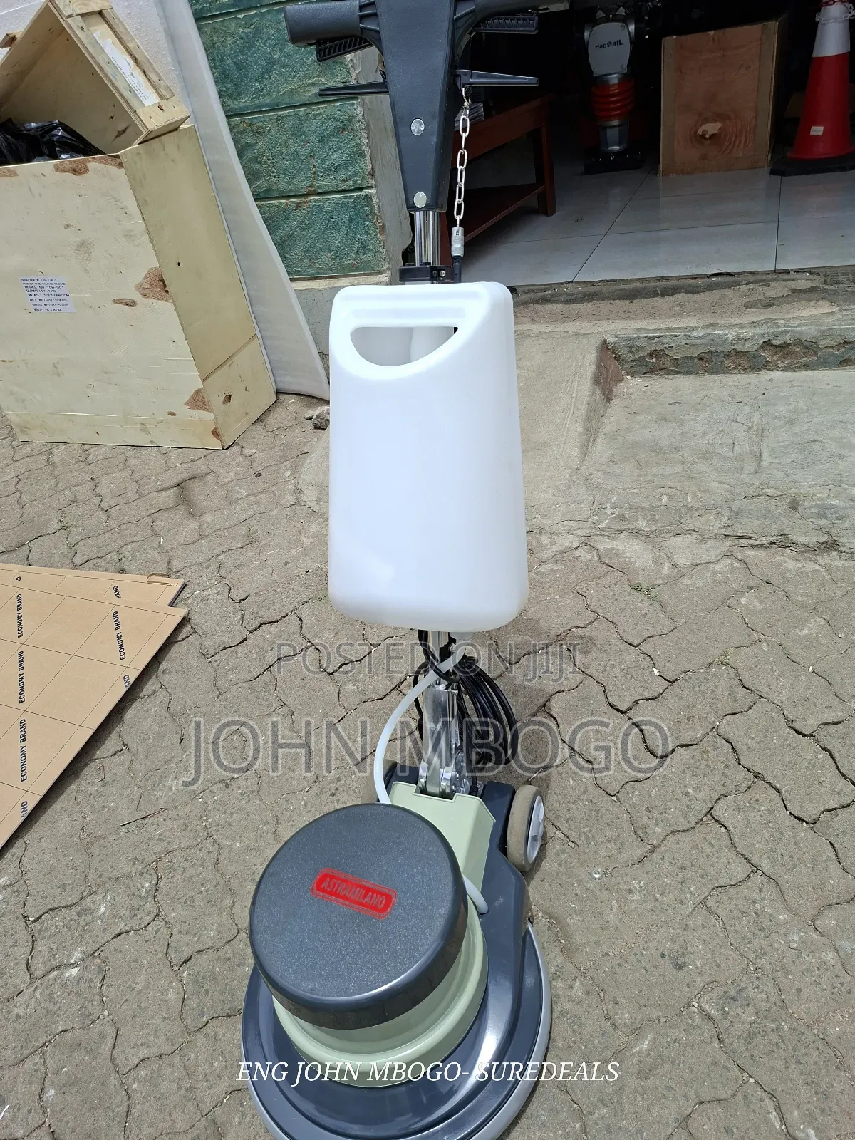 Commercial Floor Scrubber Machine