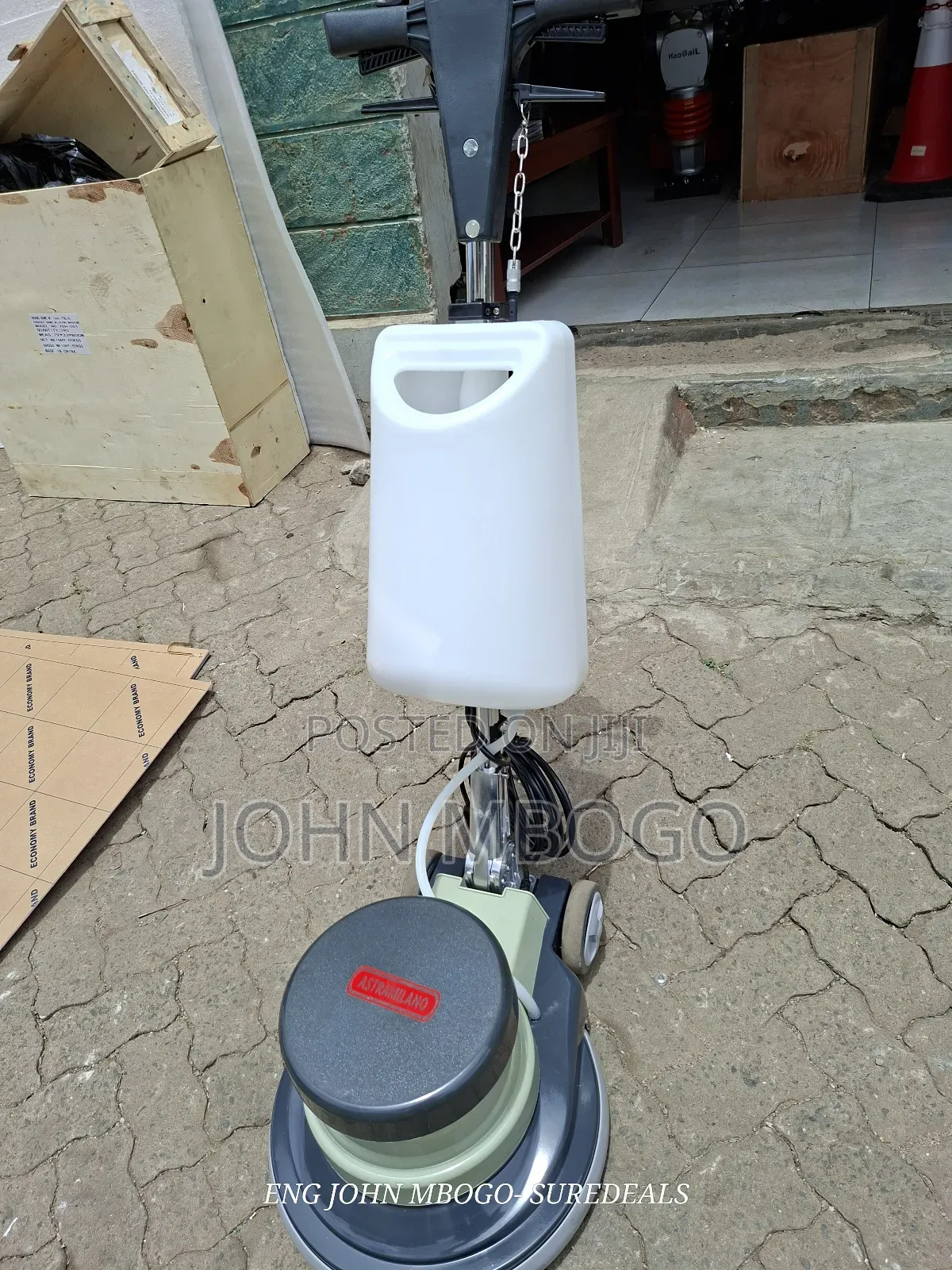 Commercial Floor Scrubber Machine