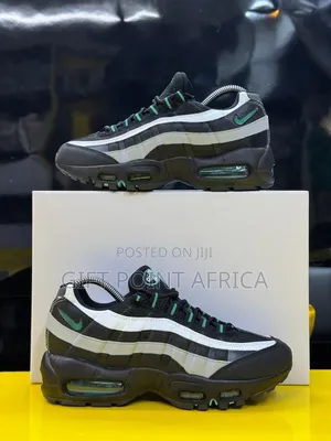 Nike Airmax 95
“ Aurora Green ”