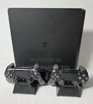Two Controllers Playstation 4 Slim 500gb Clean Unit