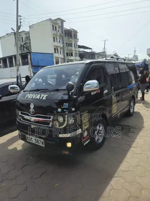 Toyota HiAce 2014 Black