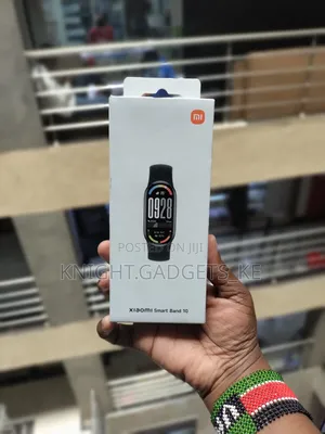 Xiaomi Smart Band 10 .