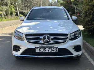 Mercedes-Benz GLC-Class GLC250 Sport Utility 4-Door (2.0L, 4cyl Turbo) White