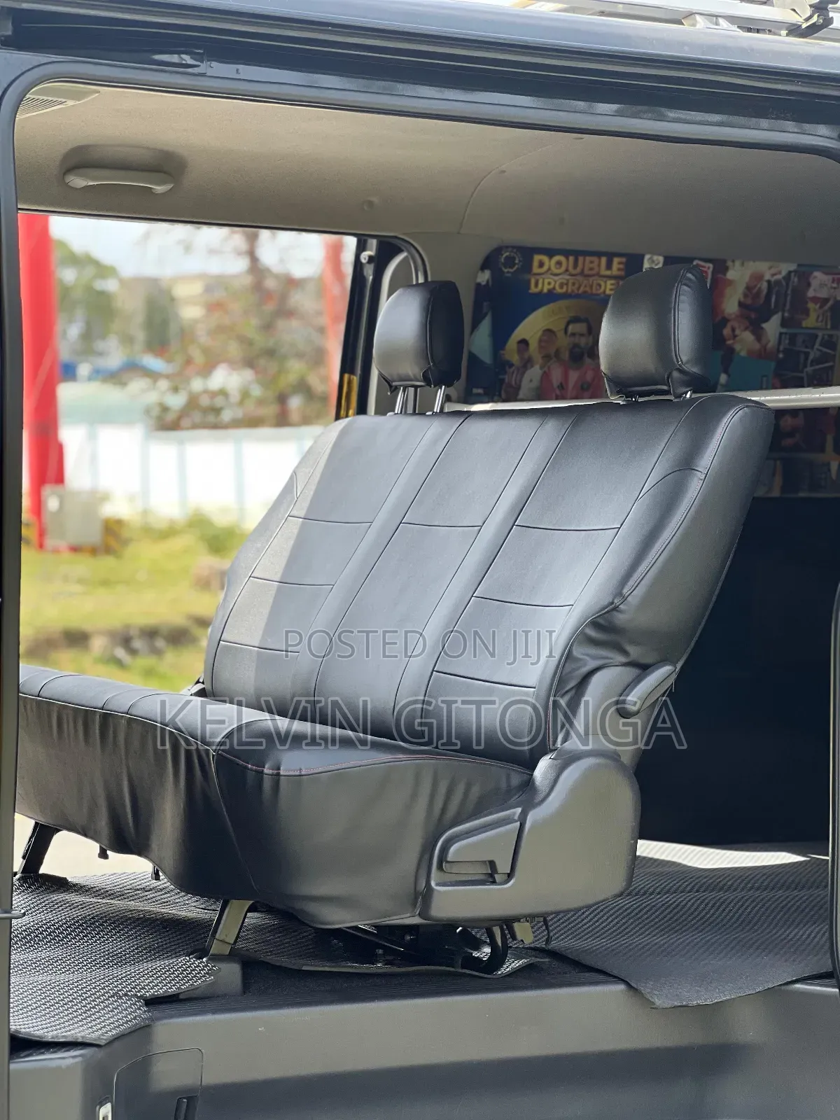 Toyota HiAce 2014 Black