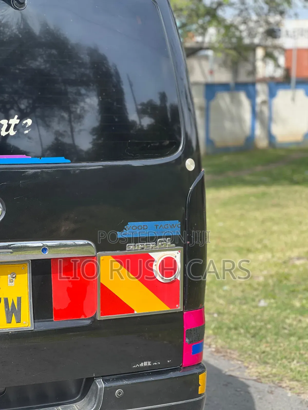 Toyota HiAce 2014 Black