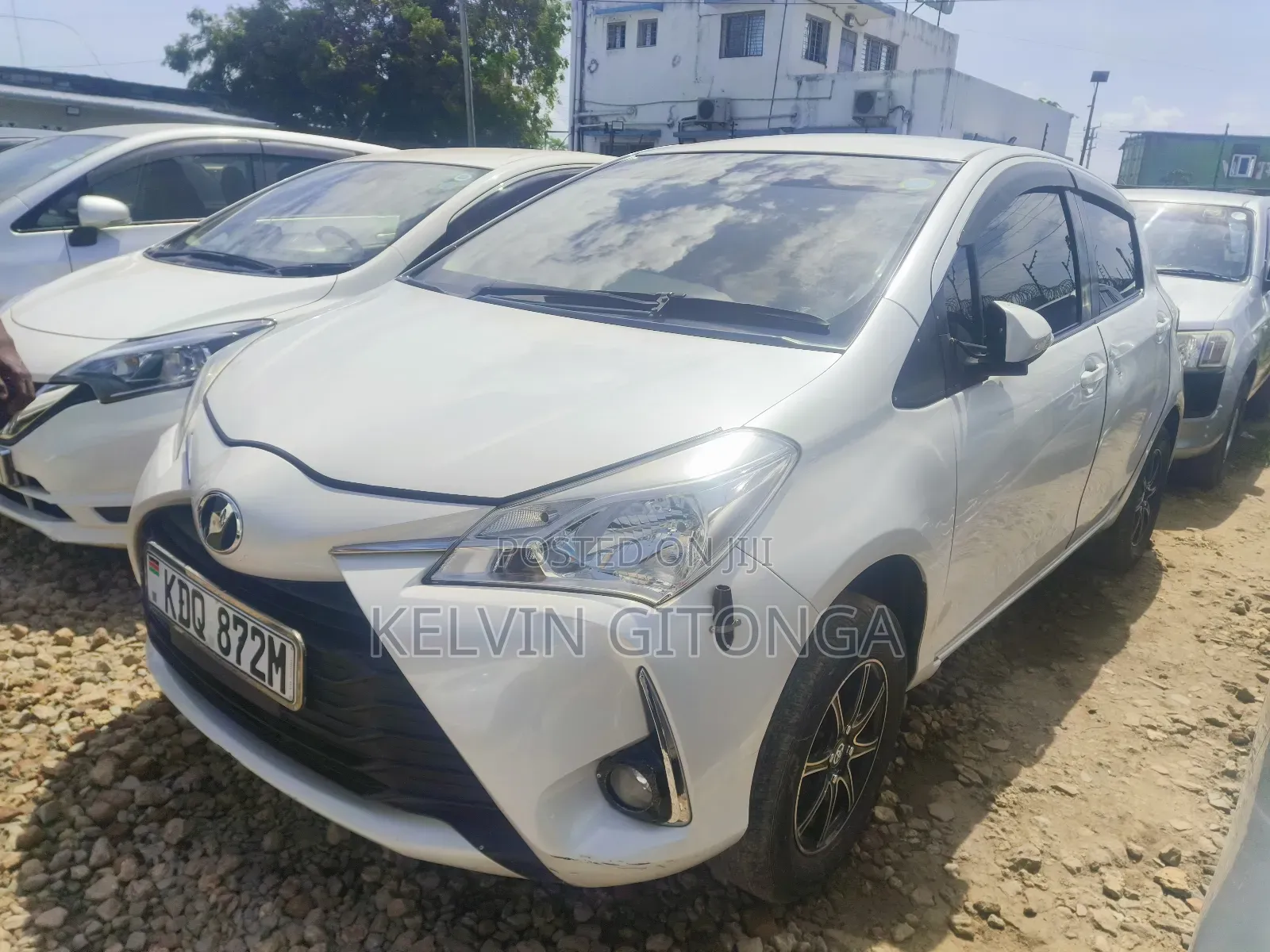 Toyota Vitz 2017 White