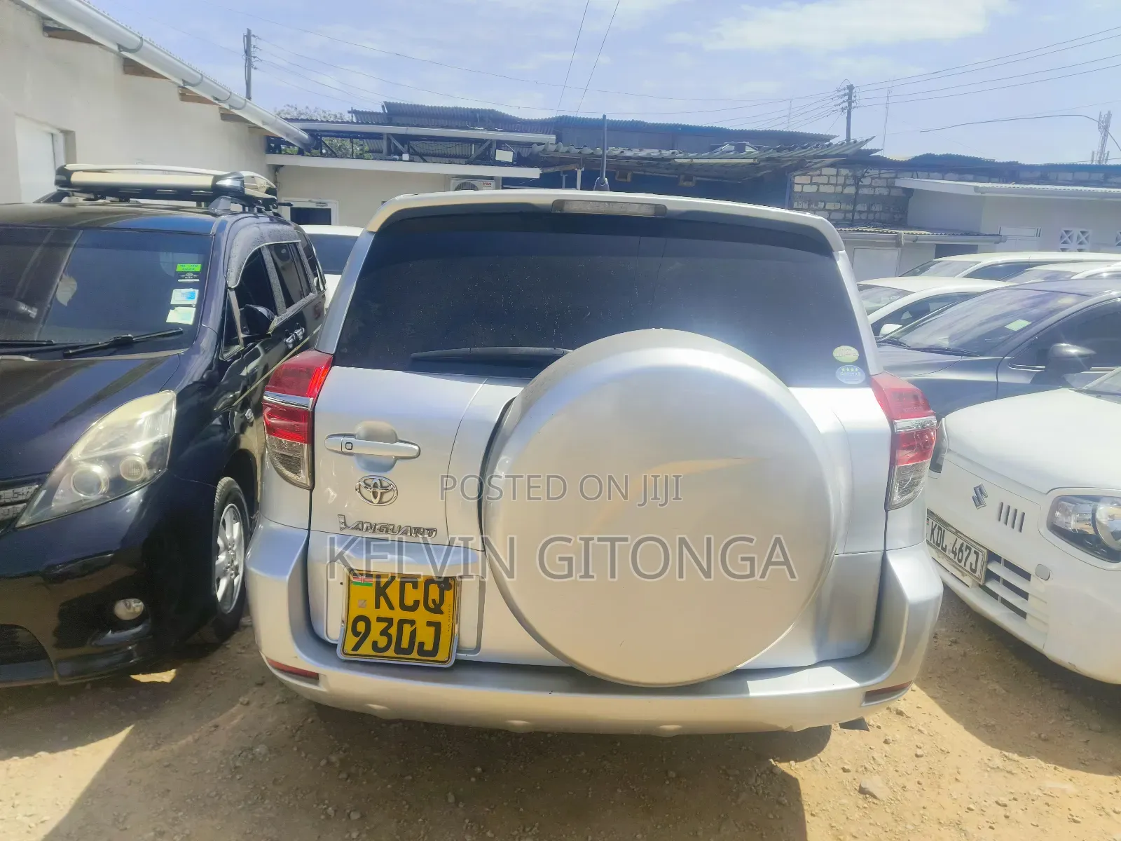 Toyota Vanguard 2012 Silver