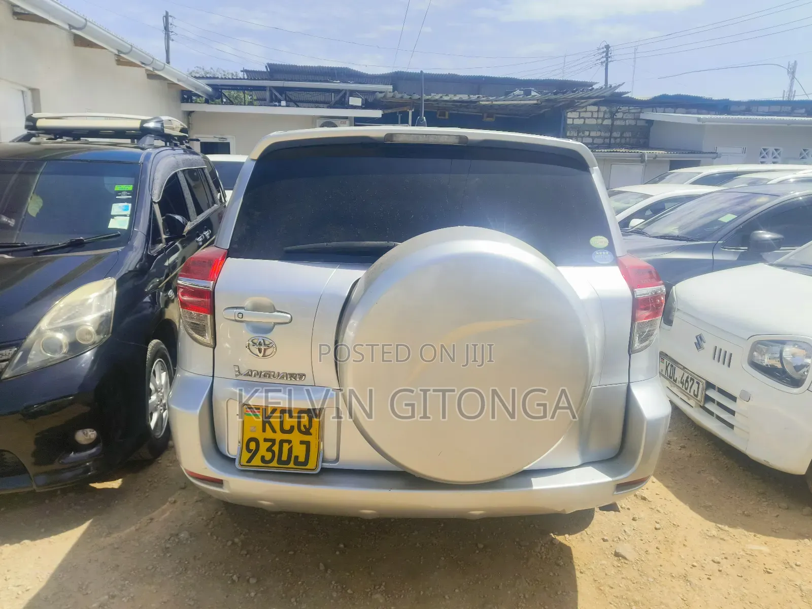 Toyota Vanguard 2012 Silver