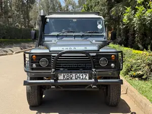 Land Rover Defender Puma 110 2.4 TD 2011 Gray