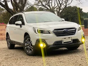 Subaru Outback 2.5i Premium AWD 2018 White