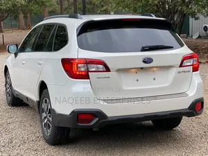 Subaru Outback 2.5i Premium AWD 2018 White