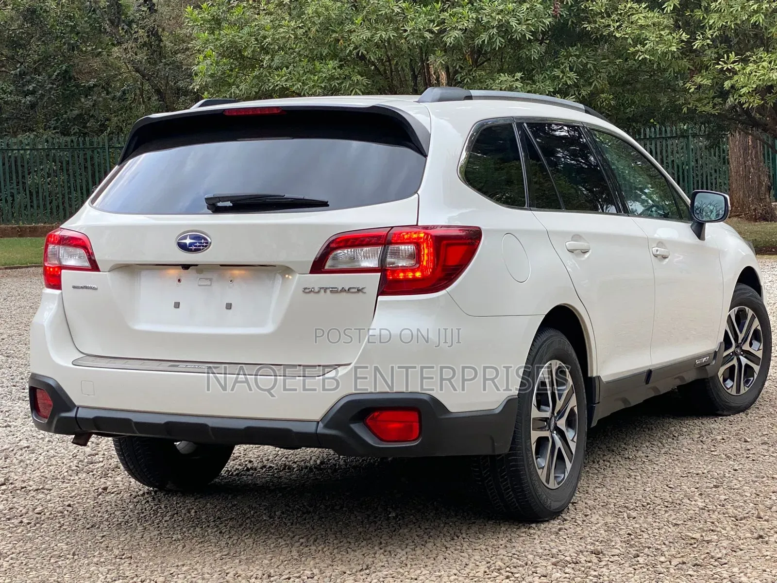Subaru Outback 2.5i Premium AWD 2018 White