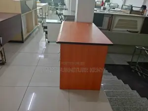 Managerial 1.4m Office Table