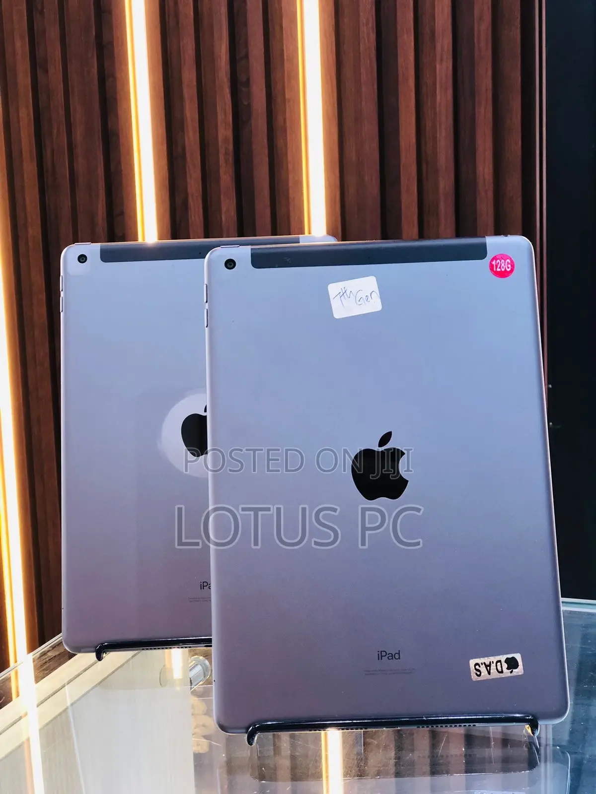 Apple iPad 10.2 (2019) 128 GB Gray