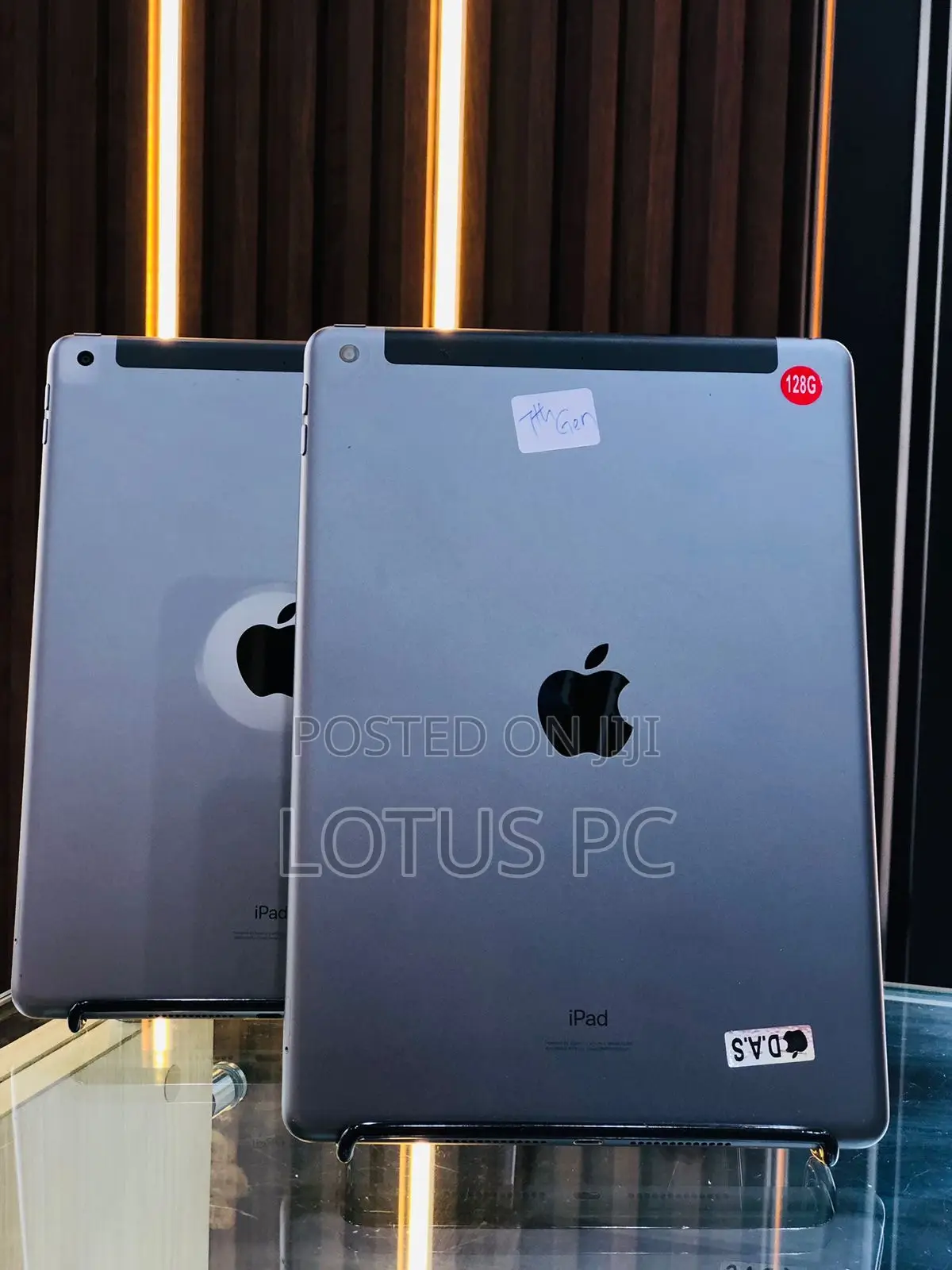 Apple iPad 10.2 (2019) 128 GB Gray