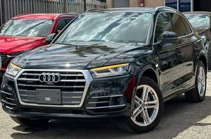 Audi Q5 2.0T Premium AWD quattro 2018 Black