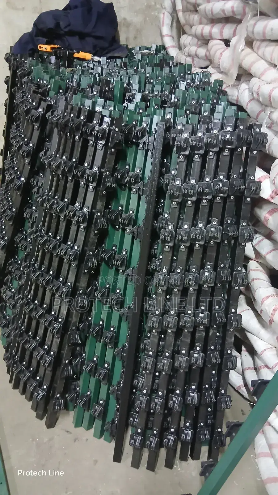 Electric Fence Mounting Posts