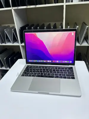 Laptop Apple MacBook Pro 2016 8GB Intel Core I5 SSD 500GB