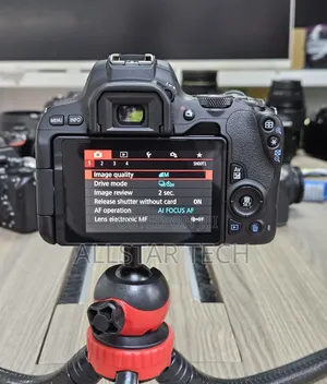 Canon Eos Rebel Sl2 DSLR With 18-55mm Lens - Wi-Fi Enable