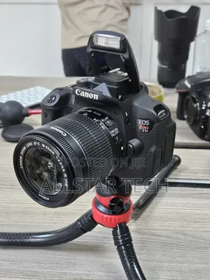 Canon Eos Rebel T5i DSLR Camera +Kit 18-55mm