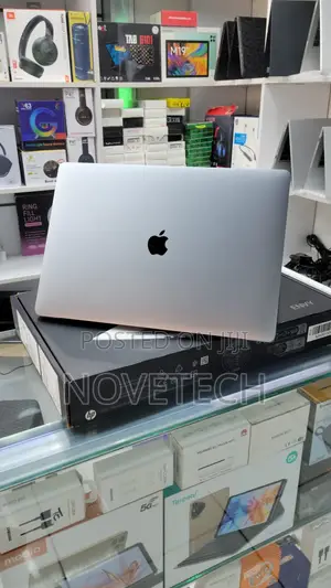 Laptop Apple MacBook 2019 64GB Intel Core I9 SSD 512GB