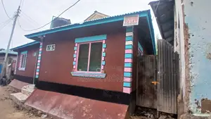 13bdrm House in Mshomoroni for sale