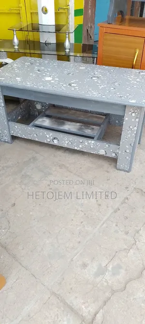 Fine Modern Box Table – Sleek Stylish