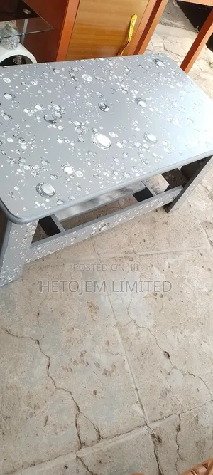 Fine Modern Box Table – Sleek Stylish