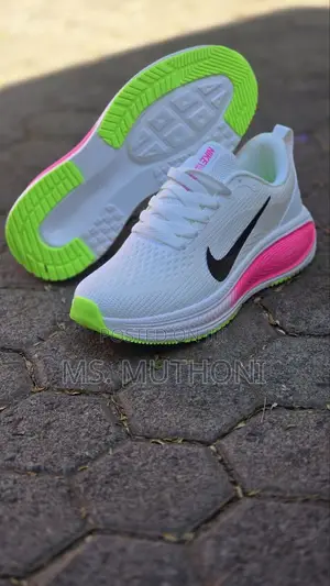Women / Girls Trainers Hoka Bondi X Nike Trainers Size 36-40