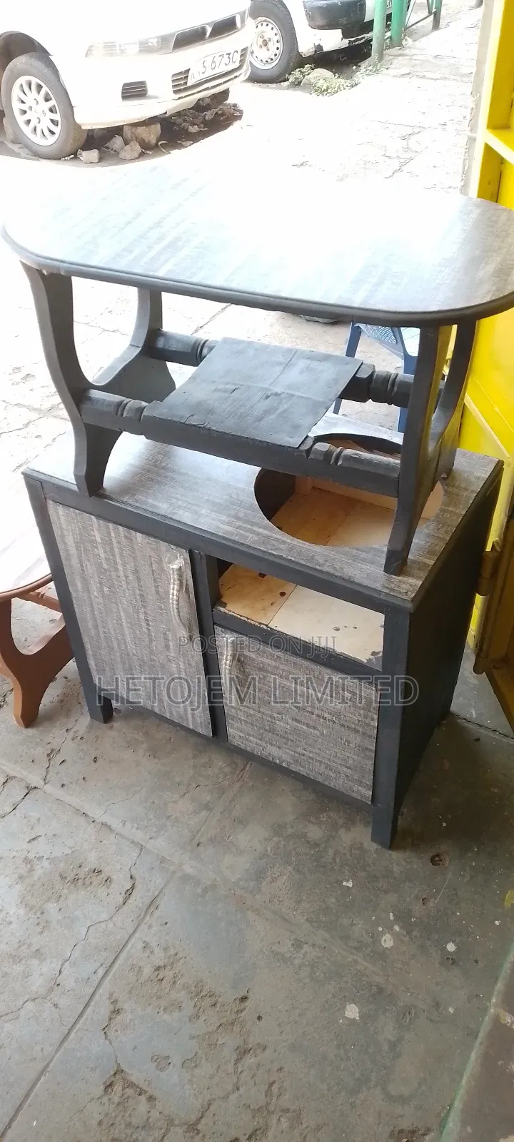 Modern Combo Set – Table + Gas Cabinet