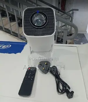 Loud Speaker Smart Portable Android Projector With Adjustable Stand