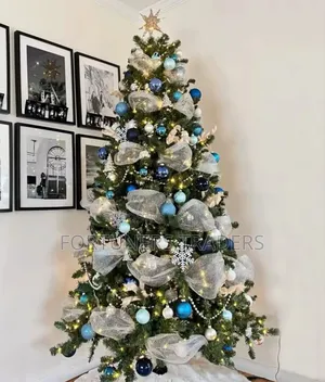 Christmas Tree/ Christmas Ribbon Decorations Tree