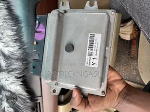 Engine Control Unit Nissan Bluebird Sylphy