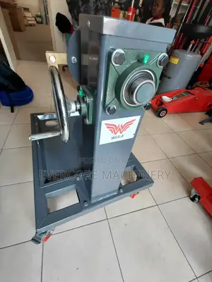 Heavy Duty Manual Big Engine Stand Machine.