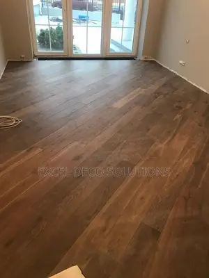 Premium Quality Laminate Floor Boards – All Shades