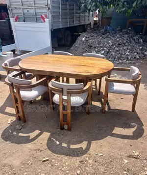 Super Clear Mahogany Modern 6seater Dining Tables