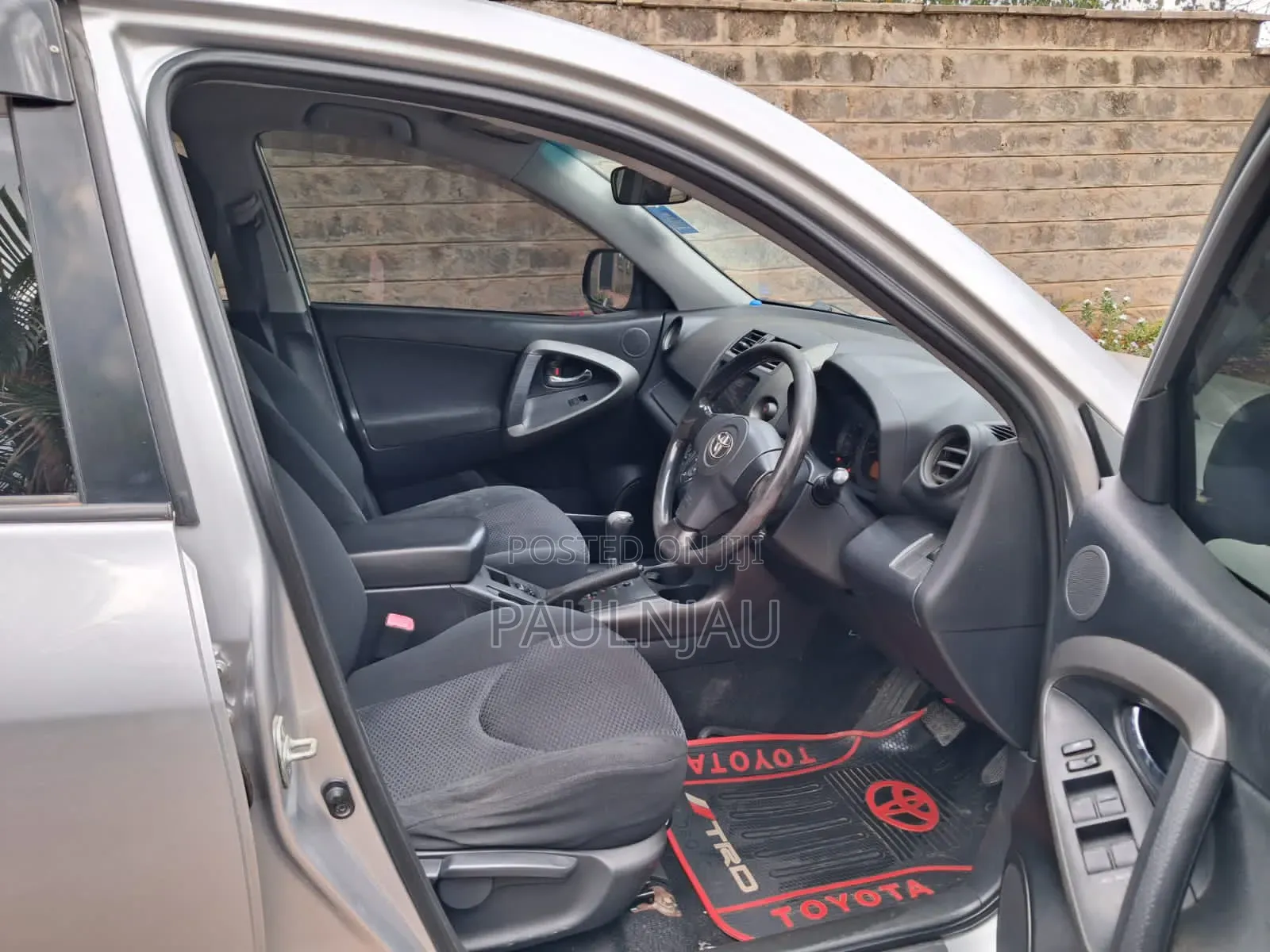 Toyota RAV4 2011 Gray