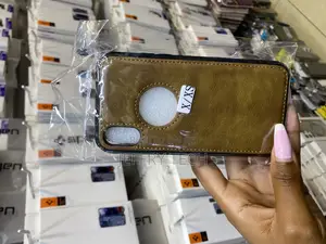 Magichub iPhone X/Xs Vegan Leather Back Case With Logo Cut