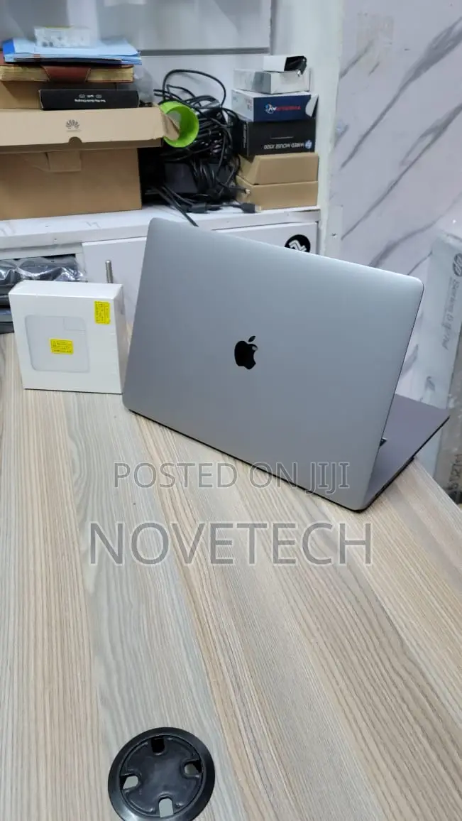 Laptop Apple MacBook Pro 2019 32GB Intel Core I9 SSD 1T