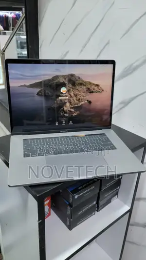 Laptop Apple MacBook Pro 2019 32GB Intel Core I9 SSD 1T