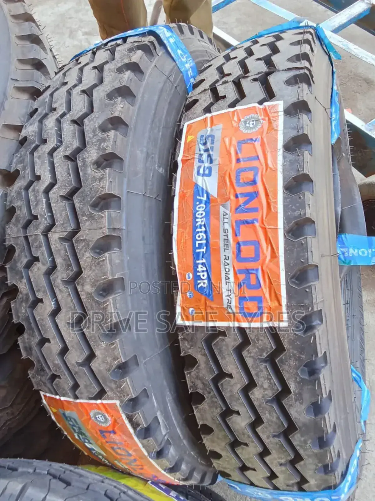 700 R16 Lion Lord Tyre Nylon