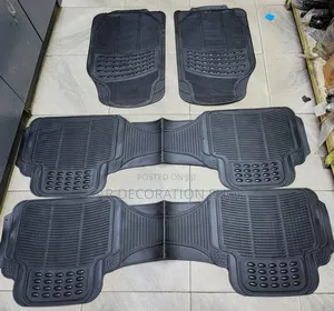 7 Seater Rubber Universal Fit Carpet Mats