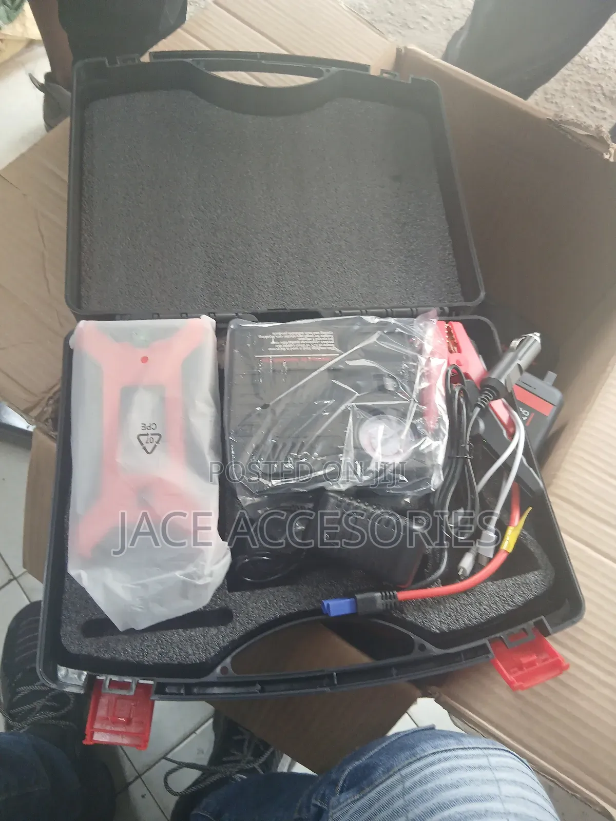 Car Jumpstarter With Air Compressor