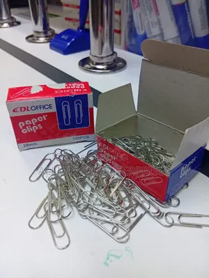 A Packet of 28mm Paper Clips- 100 Pieces Metal Clips
